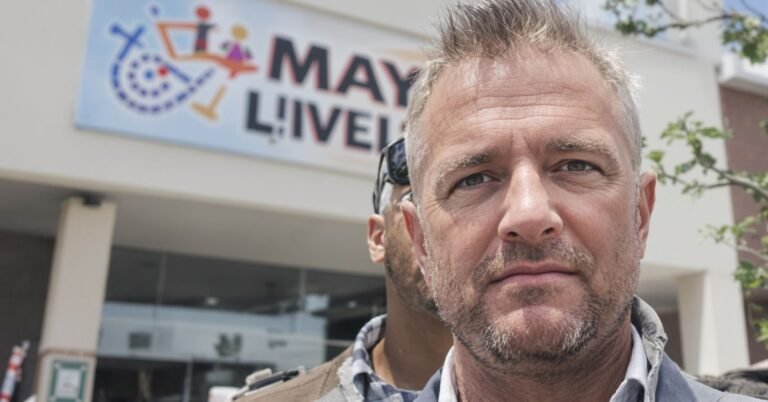 Derek Wachob Net Worth_